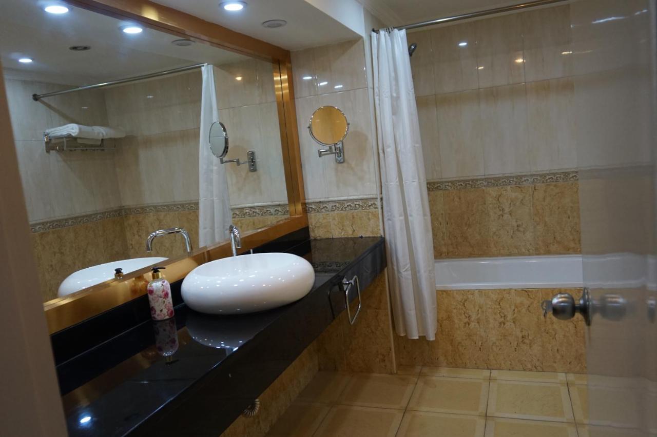 Resort & Hotel Intercontinental Kabul Buitenkant foto