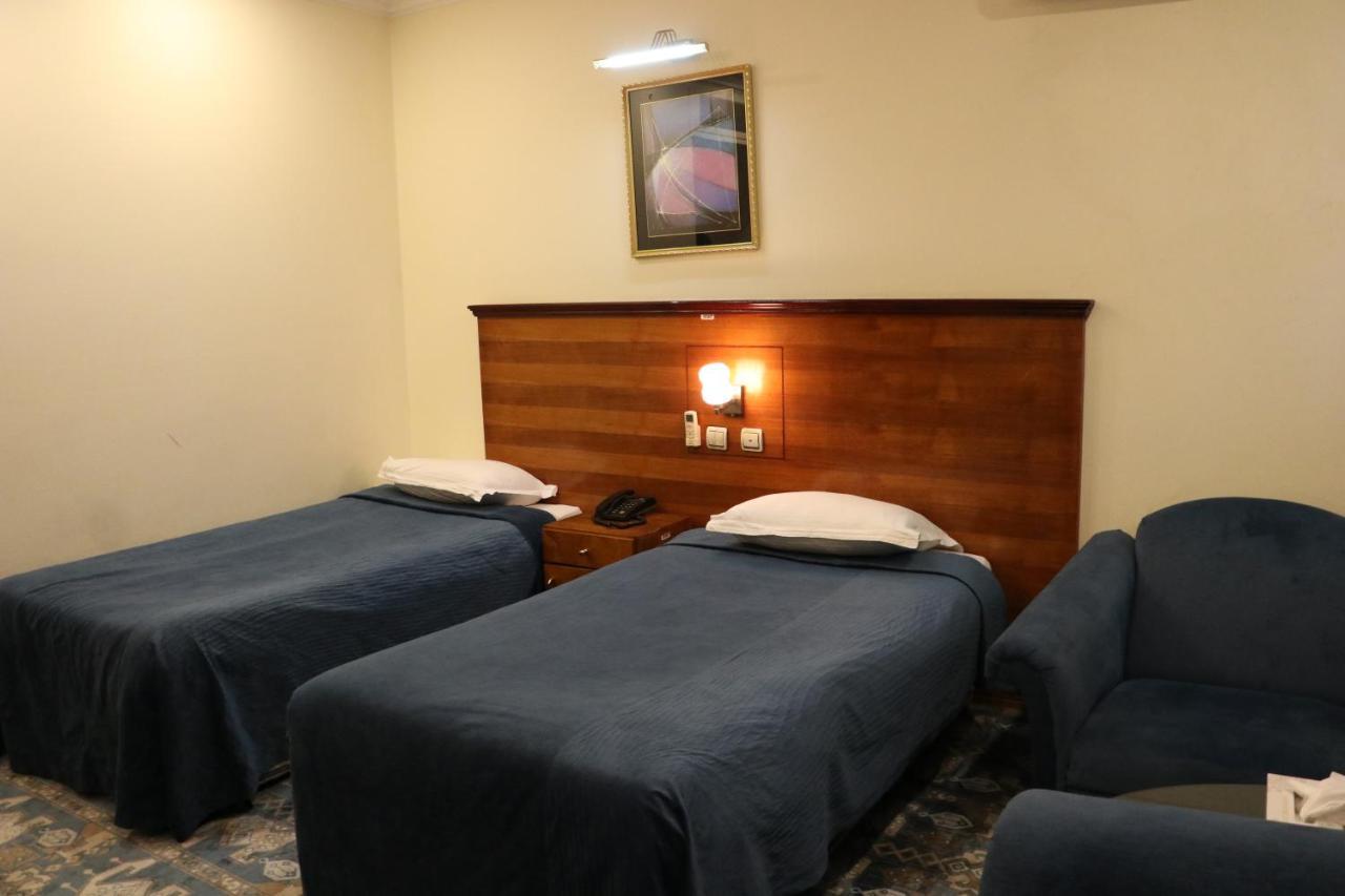 Resort & Hotel Intercontinental Kabul Buitenkant foto