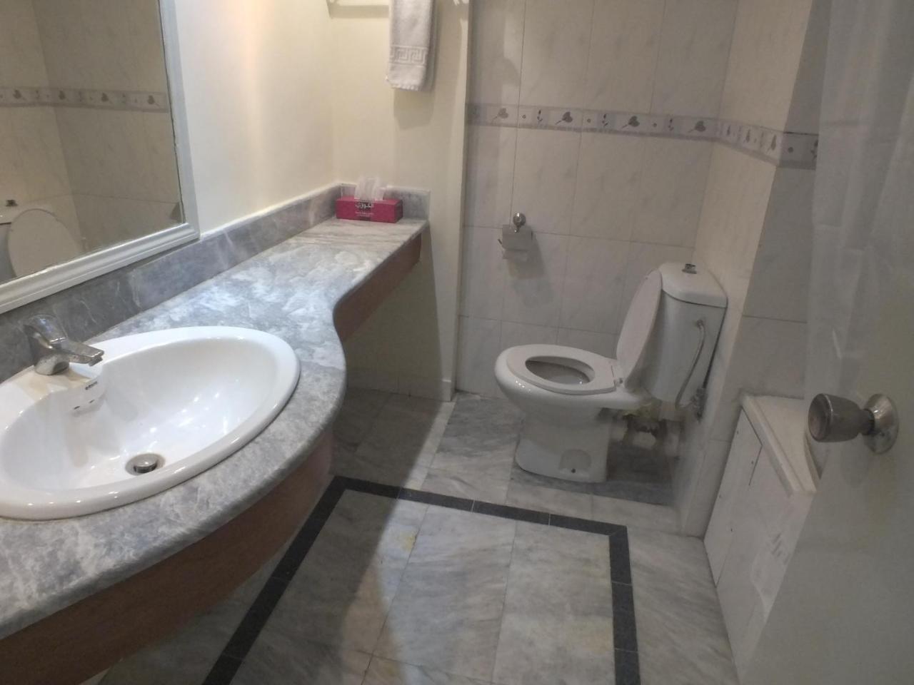 Resort & Hotel Intercontinental Kabul Buitenkant foto