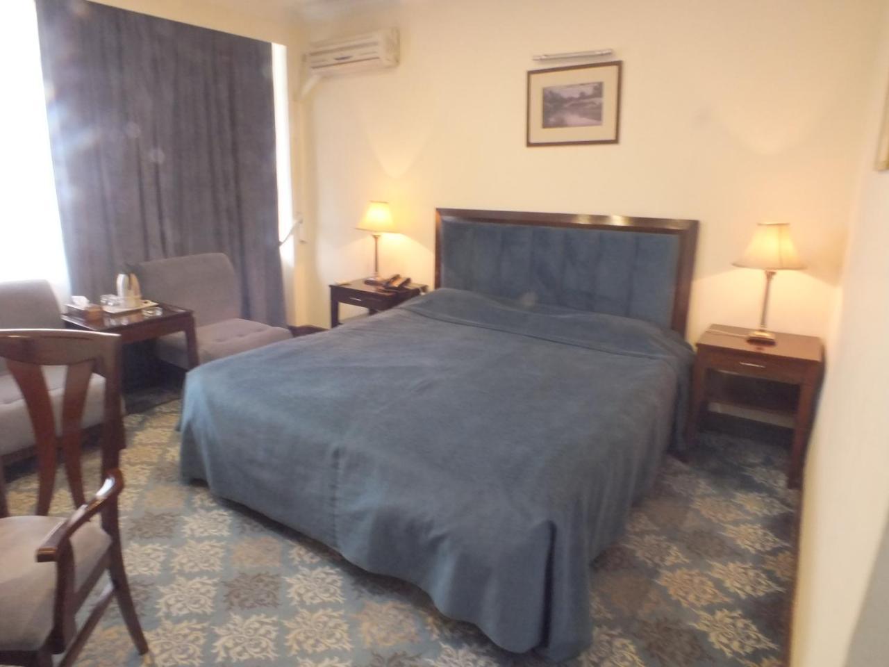 Resort & Hotel Intercontinental Kabul Buitenkant foto