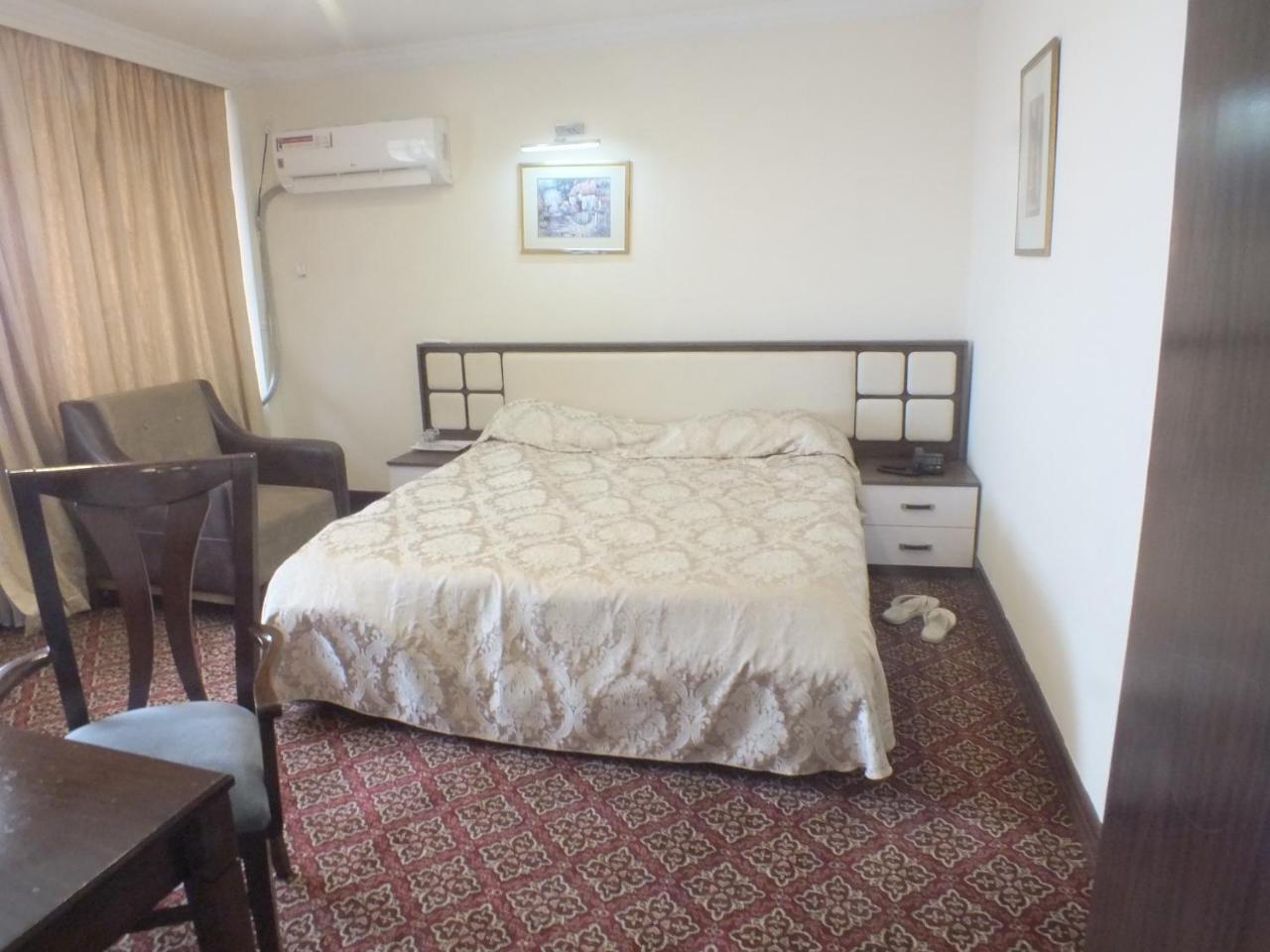 Resort & Hotel Intercontinental Kabul Buitenkant foto